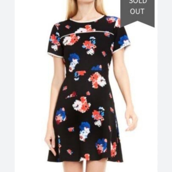 Vince Camuto: Women's Size 8/M "Traveling Blooms" Knee-length Short-sleeve Dress - Picture 7 of 11